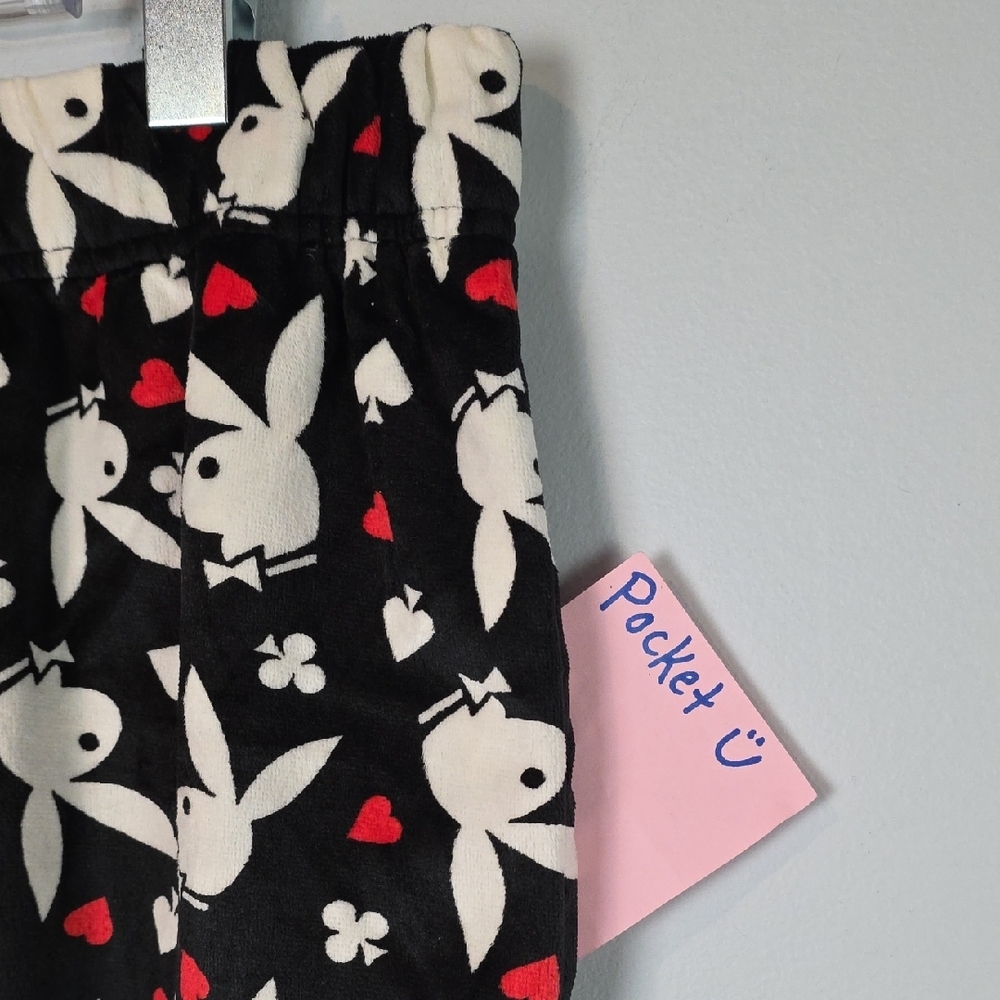 Playboy Black and White Lounge Set with Red Hearts size medium - Picture 9 of 9